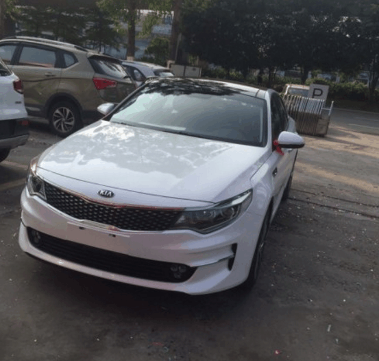 好多人都以为这是三四十万的车, 其实也只要日产轩逸的价钱