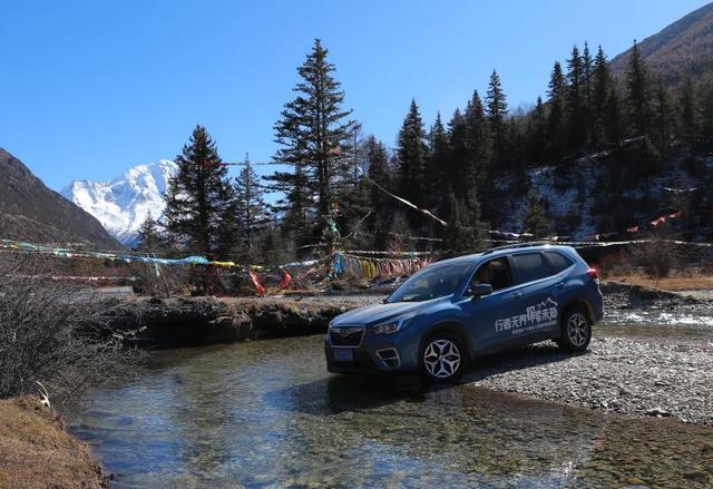 Լ22.38ĽSUVһɭ˷ѩɽԽҰѹ