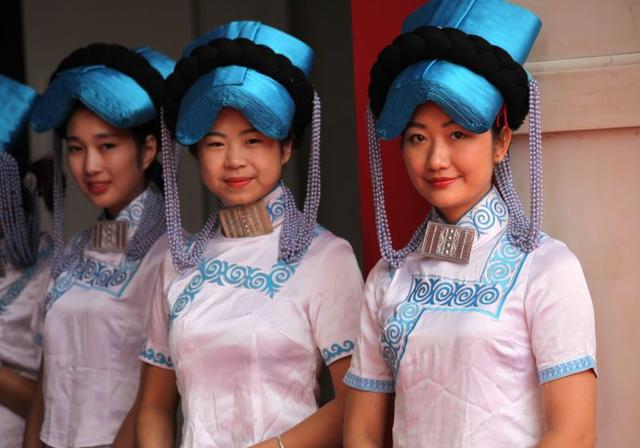 实拍来自四川大凉山的彝族美女（图）