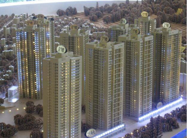 高层居住选一梯两户还是两梯四户呢? 忽视梯户