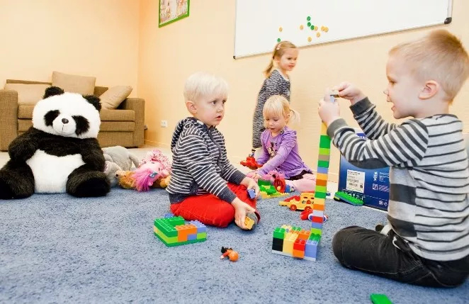 教育素质全球第一的芬兰，幼儿园每天都在玩什么