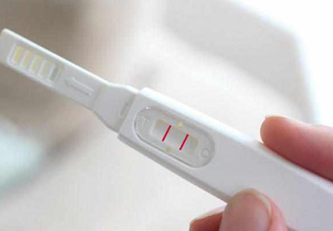 验孕棒上一杠没怀孕, 两杠有宝宝, 一深一浅两杠你知道代表什么?
