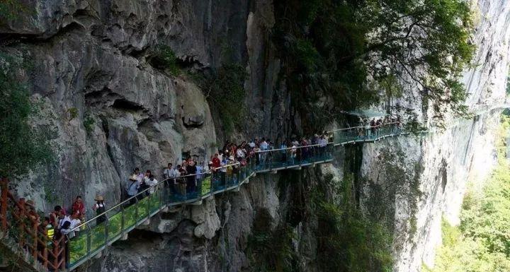 融安县有多少人口_融安县高级中学(2)