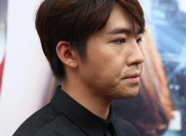 俞灏明面部光滑不再吓人,重回国民弟弟颜值,如