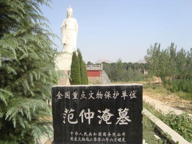 群臣上奏废除宦官监军, 宰相忙阻止: 我有一招让