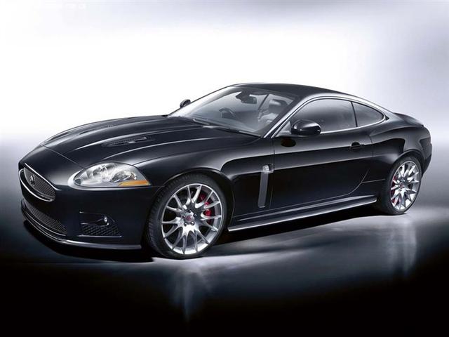 XKR-S塑造出动感十足的外型