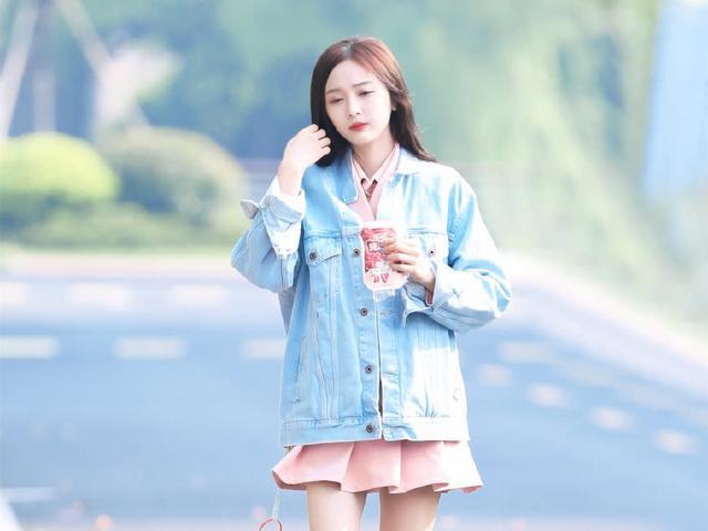 创造101吴宣仪整容前照片曝光,漂亮姐姐当年也