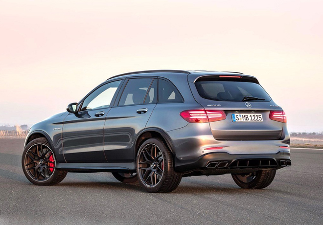 搭4.0升V8发动机 AMG GLC 63预售价99万元起