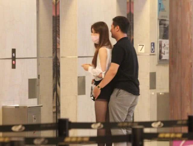 曾经红极一时武打女星,息影后变网红脸,今被前