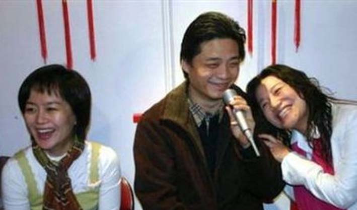 55岁崔永元首曝老婆近照,揭秘名嘴崔永元妻子的真实