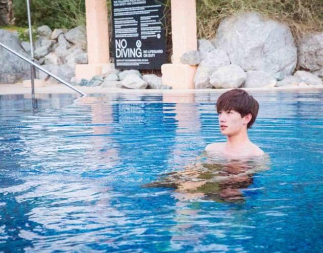 几位小鲜肉游泳照, 杨洋一脸懵逼, 易烊千玺太搞