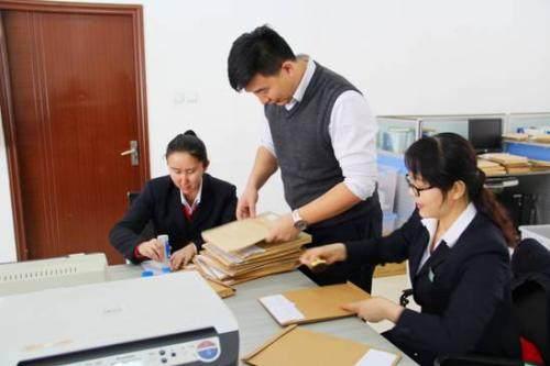 灵活就业人员缴纳养老保险,自主缴费和企业挂