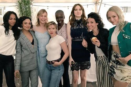 复仇者联盟女演员大集合,“黑寡妇”斯嘉丽竟被秒的渣都不剩!