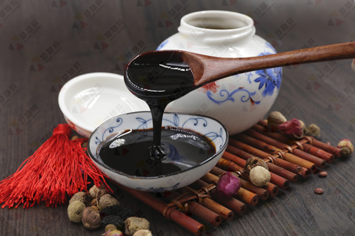 流传千年的中医祛湿疗法:几味中药,泡水熬汤丢1点,祛湿有神效