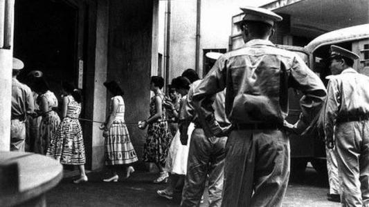 为什么日本会感谢美国的两颗原子弹?多年后揭