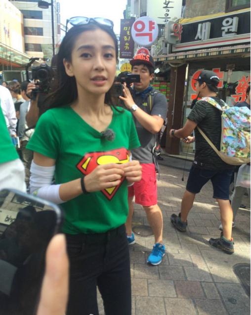 《舞林大会》Angelababy为白全身涂粉但百密一疏！肚子黑的显眼