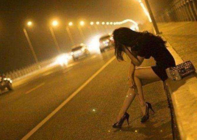 男子夜店“捡尸”次次得手男子称:开房都是我出钱每次都有安全措施!