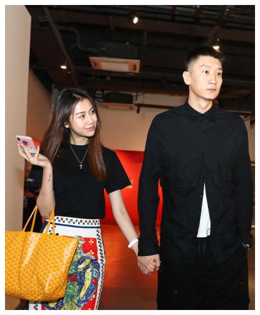 孙悦近况曝光，退役计划浮出水面？妻子的做法令人感动！