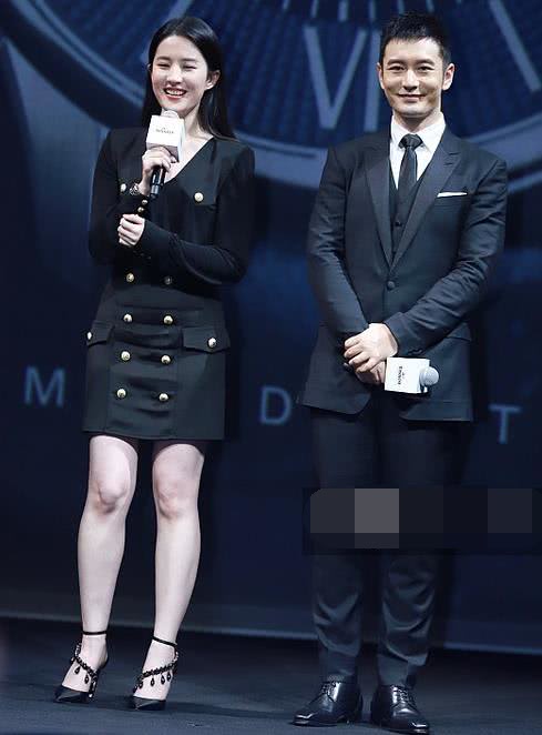 高170,重130斤算胖吗?看刘亦菲穿紧身裙的样