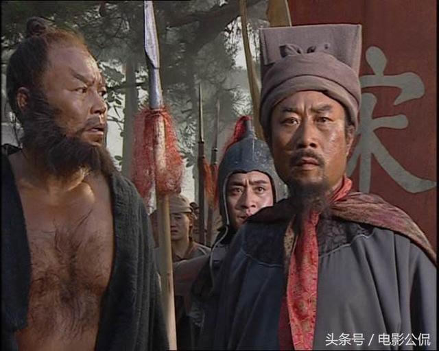 李雪健和张涵予演的宋江哪个更贴近原著《水浒传》