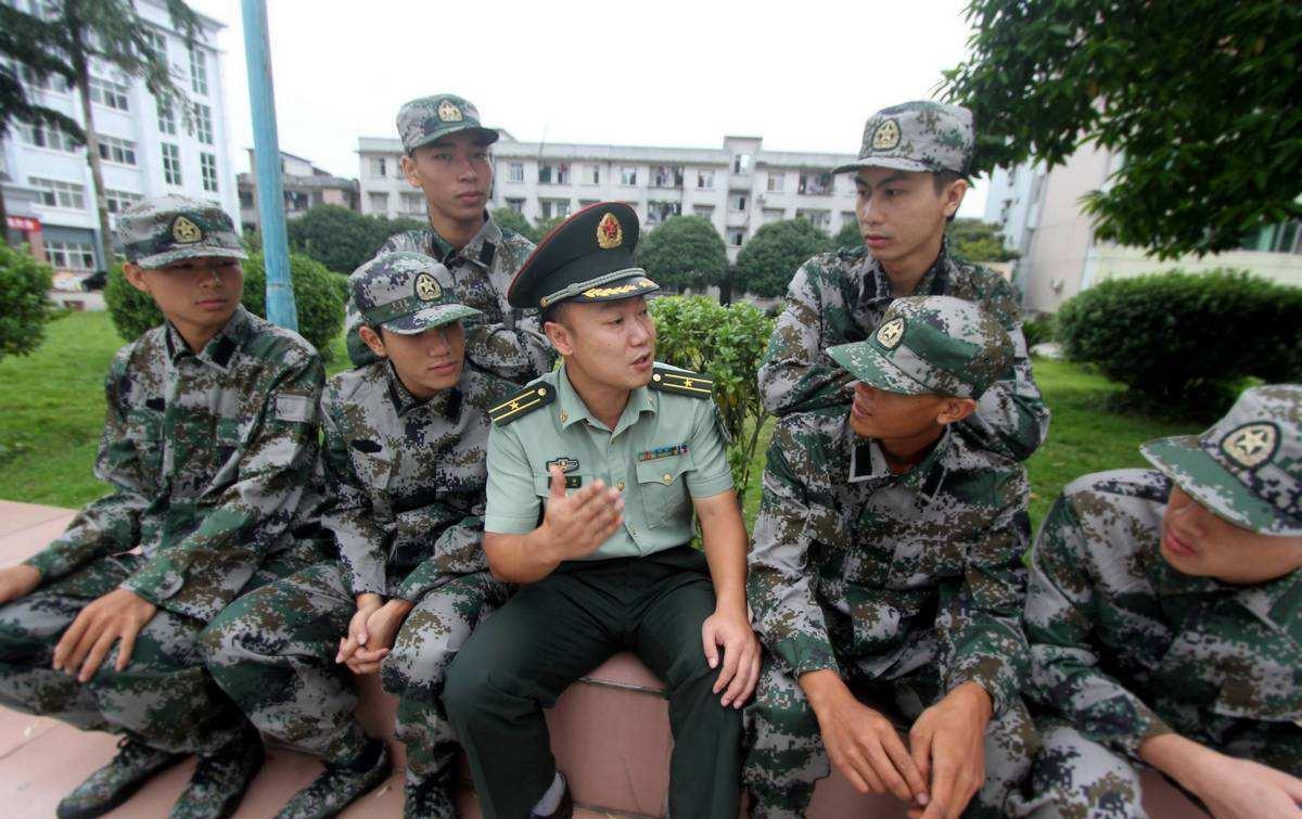 新兵刚进部队真的会受到老兵欺负吗? 说出来让人忍不住流泪
