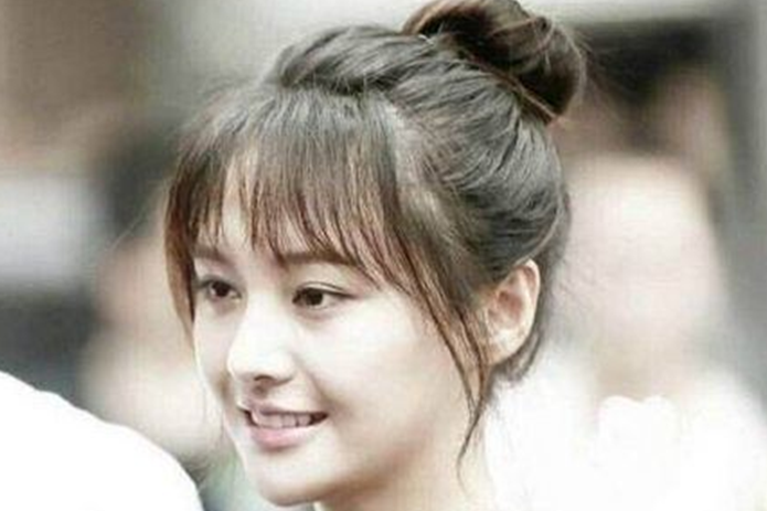女星丸子头baby杨幂女神却输给了赵丽颖网友初恋的感觉