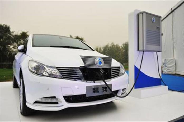 除了钱，比亚迪能给腾势汽车点别的不？