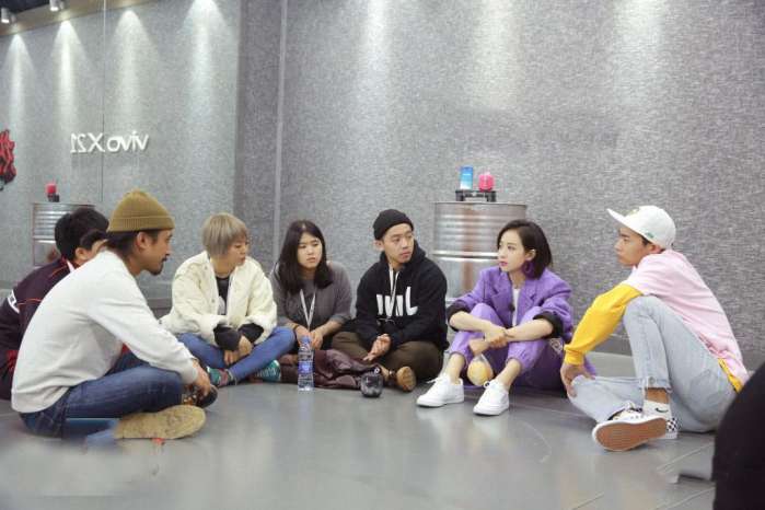 《热血街舞团》宋茜暗黑舞可圈可点, 对选手爱