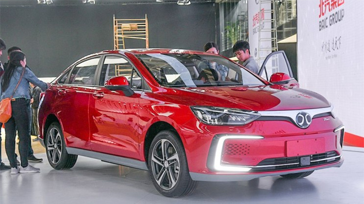 就像复联3的暴击 关于400公里续航的车销售小姐姐的话震撼到了我