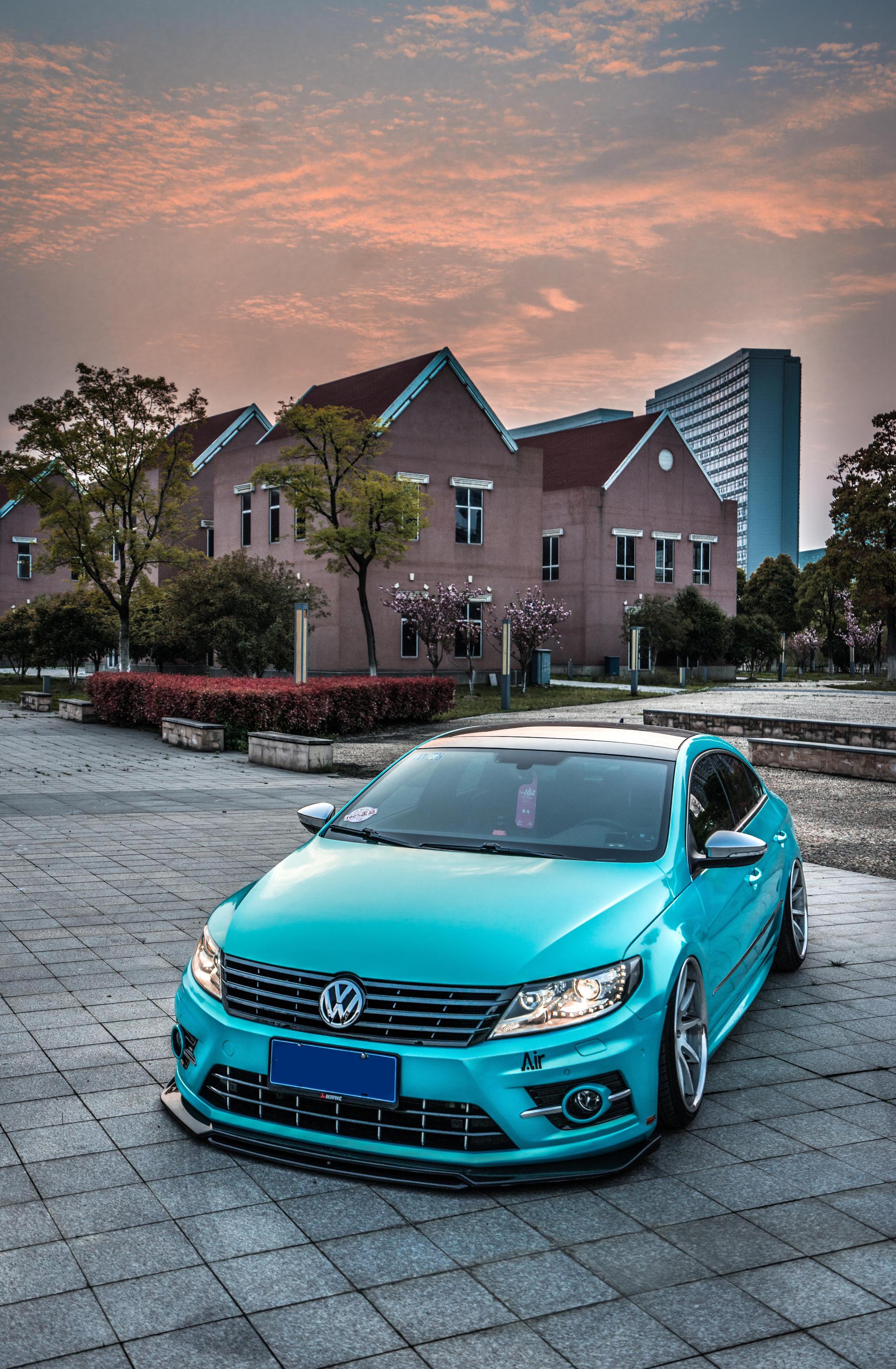 大众CC原本很个性了,改装成冰雪蓝配色真是非常骚气!