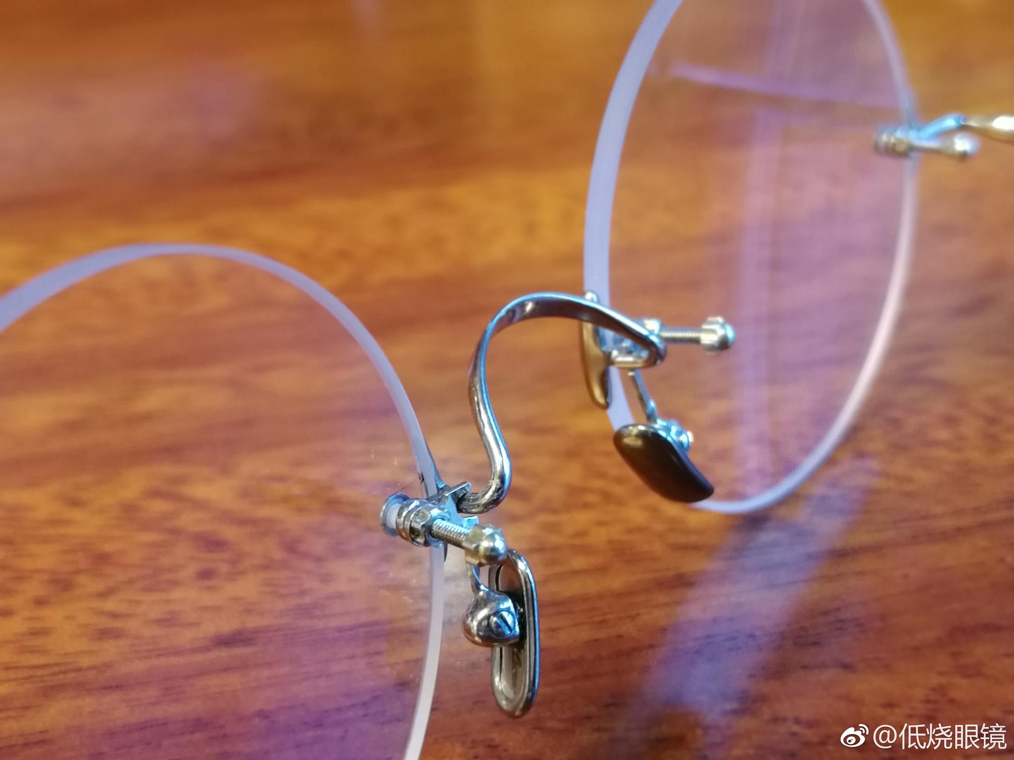 德国顶级手工眼镜品牌 lunor 的经典无框眼镜,乔帮主的经典形象款