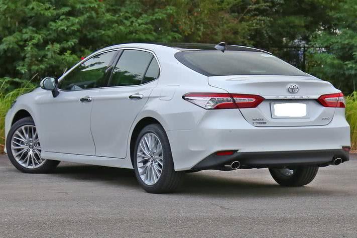 试驾丰田凯美瑞2.5G豪华版，雅阁跟天籁都压力山大