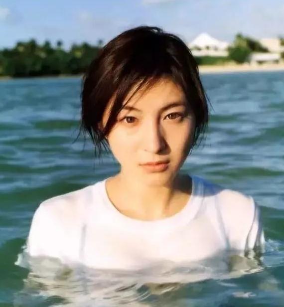 她是日本二十世纪最后一个美少女，为何却走上叛逆人生？