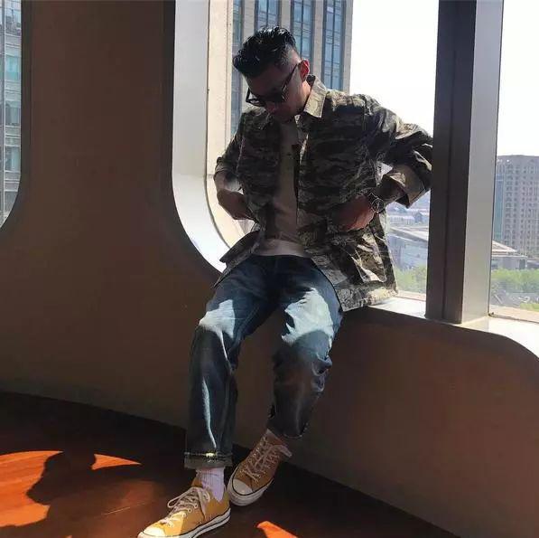 那些年我们一起追过的余文乐!看看乐叔的型男穿衣搭配