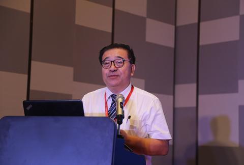 《中国新能源汽车发展效应评价暨技术政策指南》首次发布