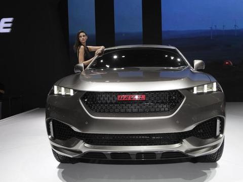 这车一出，让所有宝马车主都汗颜了，关键是只卖15万！