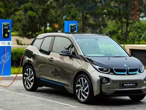 宝马在华发力新能源，新车、充电桩加速圈地，特斯拉也只能干瞪眼