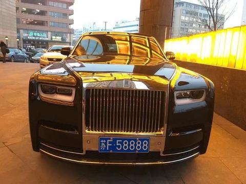 江苏第一辆劳斯莱斯幻影，落地手续费比一辆奔驰S都贵！车牌亮了