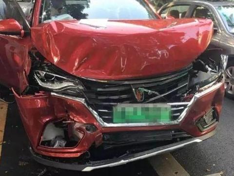 荣威要搞事情！安全带勒人事件！车主直接躺医院了！