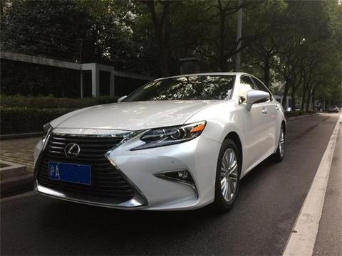 放弃宝马3系，30万买了一台2.0自吸、167马力的雷克萨斯