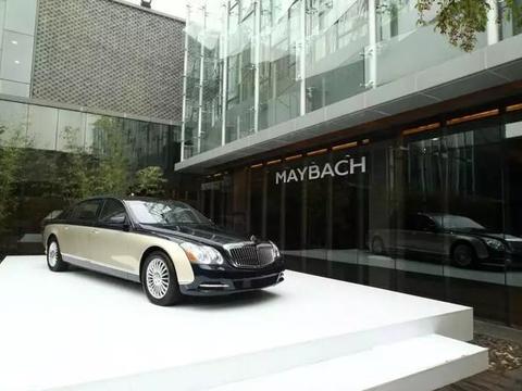 别人家出6座车呼声一片！为啥奔驰这辆就没人买呢？！