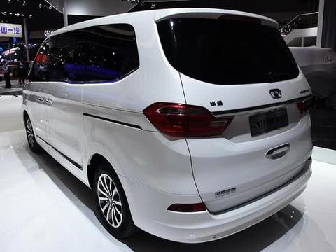 新款华颂7车载冰箱，搭宝马2.0T发动机，配置超过GL8、埃尔法！