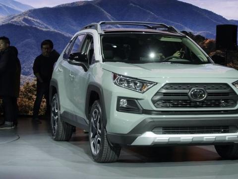 全新一代丰田RAV4来袭，外观硬朗霸气，还买什么途观、CRV