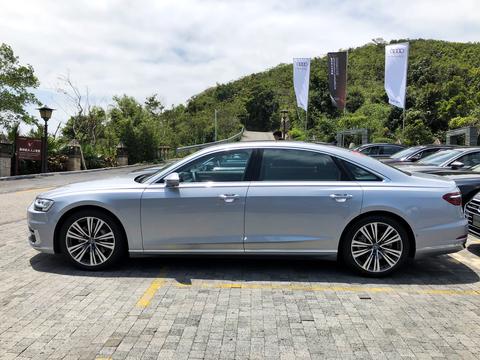 全新奥迪A8L 上市啦 全身的高科技 各位老板准备好了吗