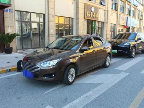 人生第一辆车，长安福特福睿斯，选车用车分享