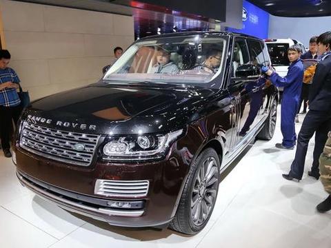 路虎揽胜狂降28万刹不住，外观酷炫内饰超豪华，5.0T太剽悍