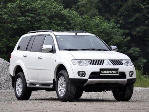 V6发动机带差速锁，非承载车身配四驱，仅售20万要什么普拉多？