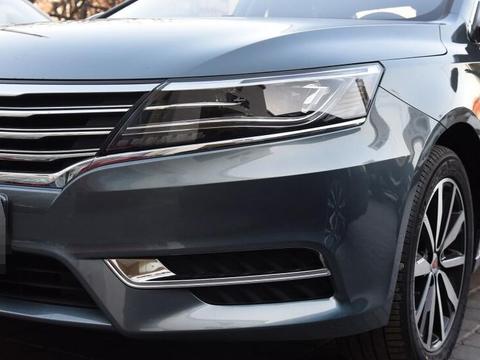 上市扬言吊打大众朗逸，卖指导价被疯骂，如今狂降价，仍卖不动！