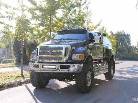 福特猛禽F650超级皮卡，停车用4个车位，货真价实的大猛禽
