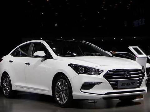 最平民B级豪车，年销13万比思域漂亮，1.6T提速8s